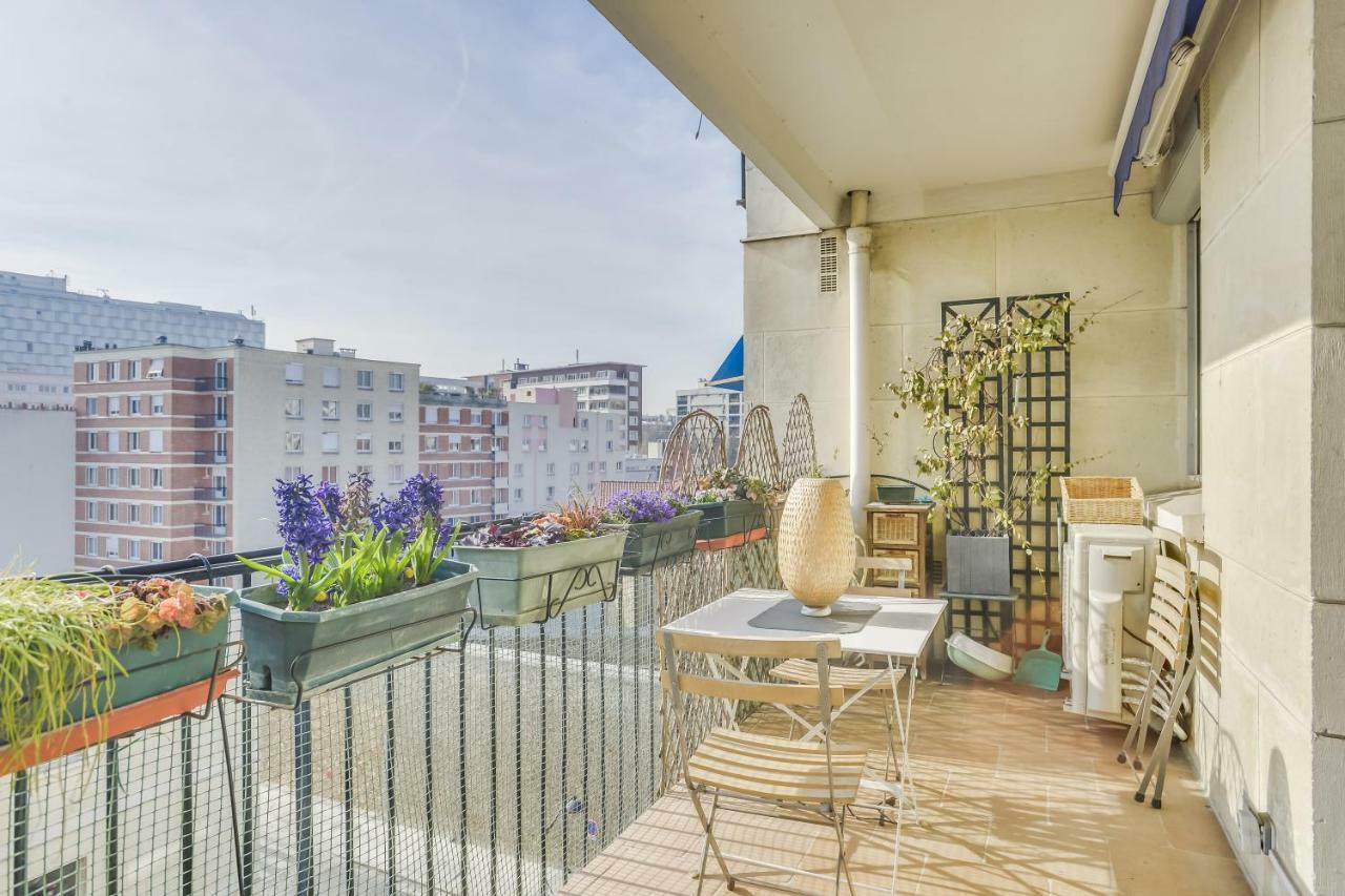 Charming Apartment With Terrace By Weekome Párizs Kültér fotó