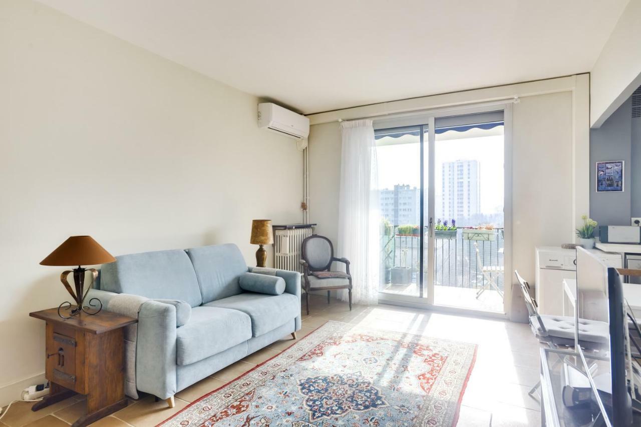 Charming Apartment With Terrace By Weekome Párizs Kültér fotó