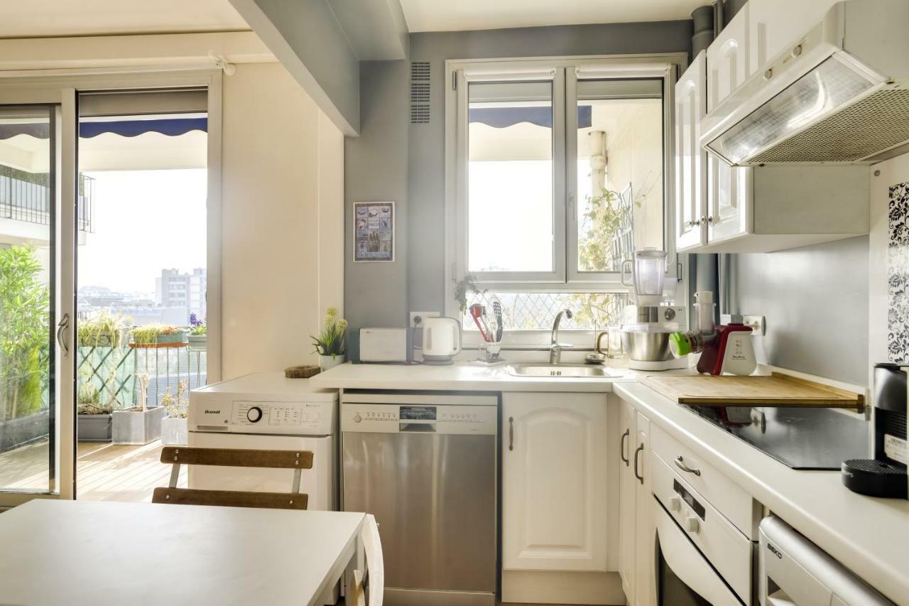 Charming Apartment With Terrace By Weekome Párizs Kültér fotó